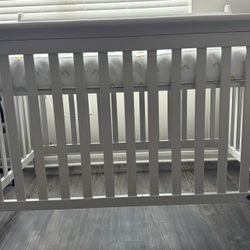 crib with mattress