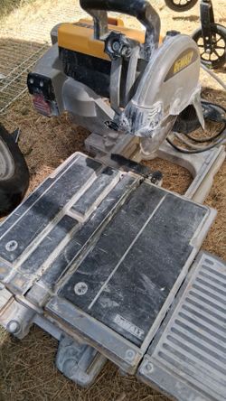 Wet tile saw