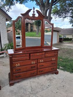 Dressers/Jewelry Armoire