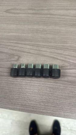 Set of 6 Lug Nut Caps