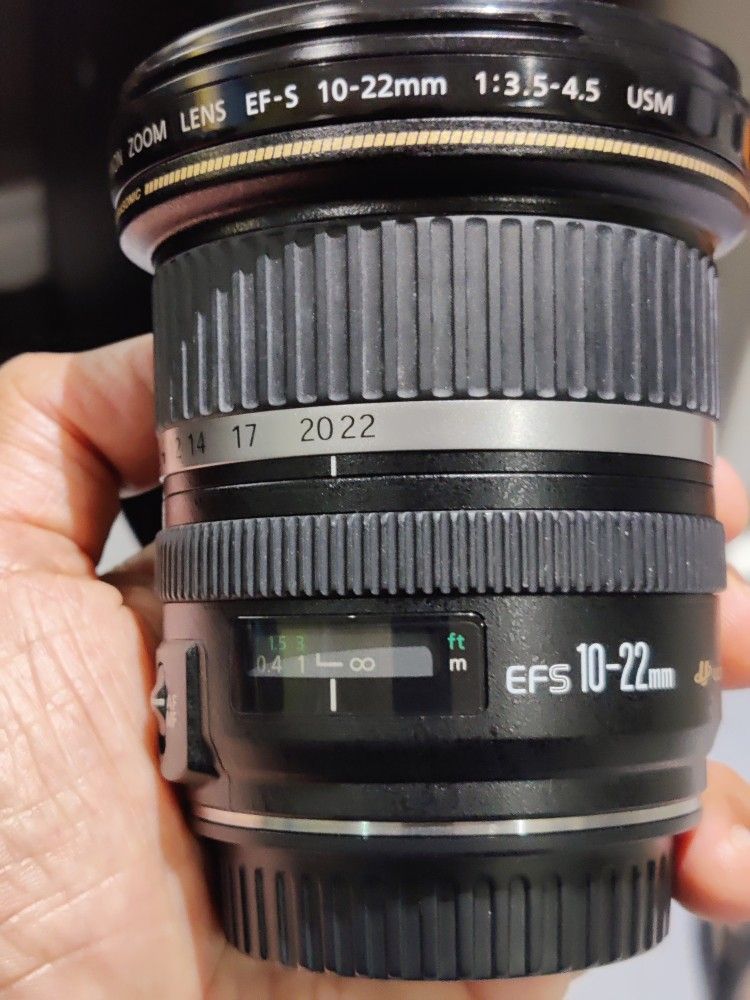 Canon 10-22 f/3.5-4.5 USM Lens