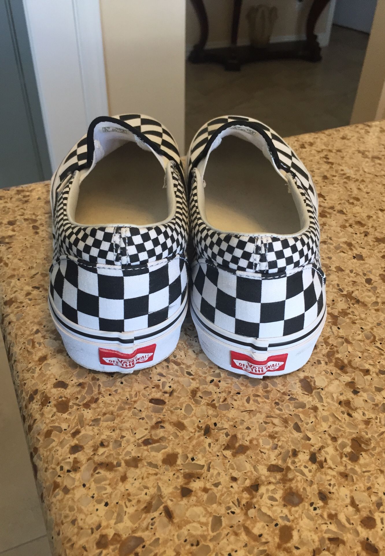 BRAND NEW VANS 🔥Classic Slip-On Checkerboard Shoes Mens Size 9.0 / Women’s Size 10.5 Black/White (Porter Ranch Ca)