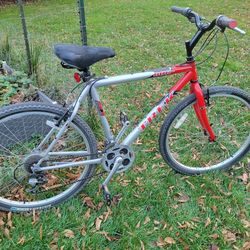 Trek 800 Mountain Bike