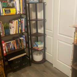 Corner Book Shelf
