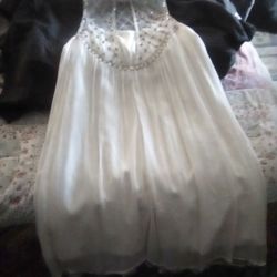 1950's WEDDING DRESS W/ GLASS BEADS ON NECKPIECE