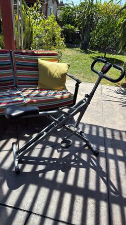 Upright Row-N-Ride Squat Assist Trainer