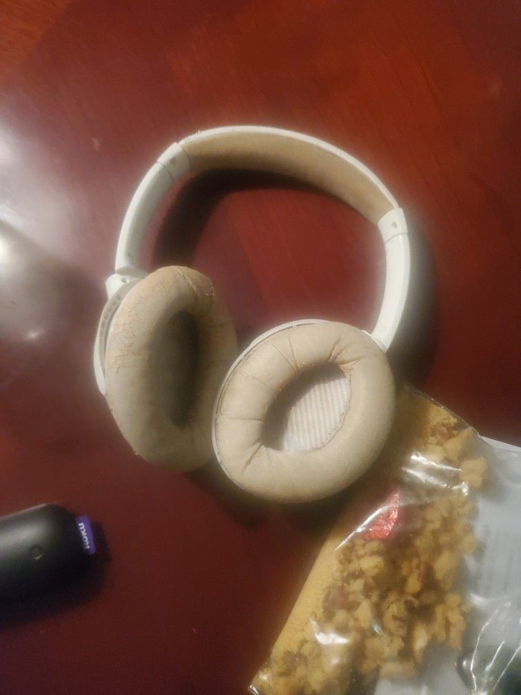 Bose Quite Comfort Headphones