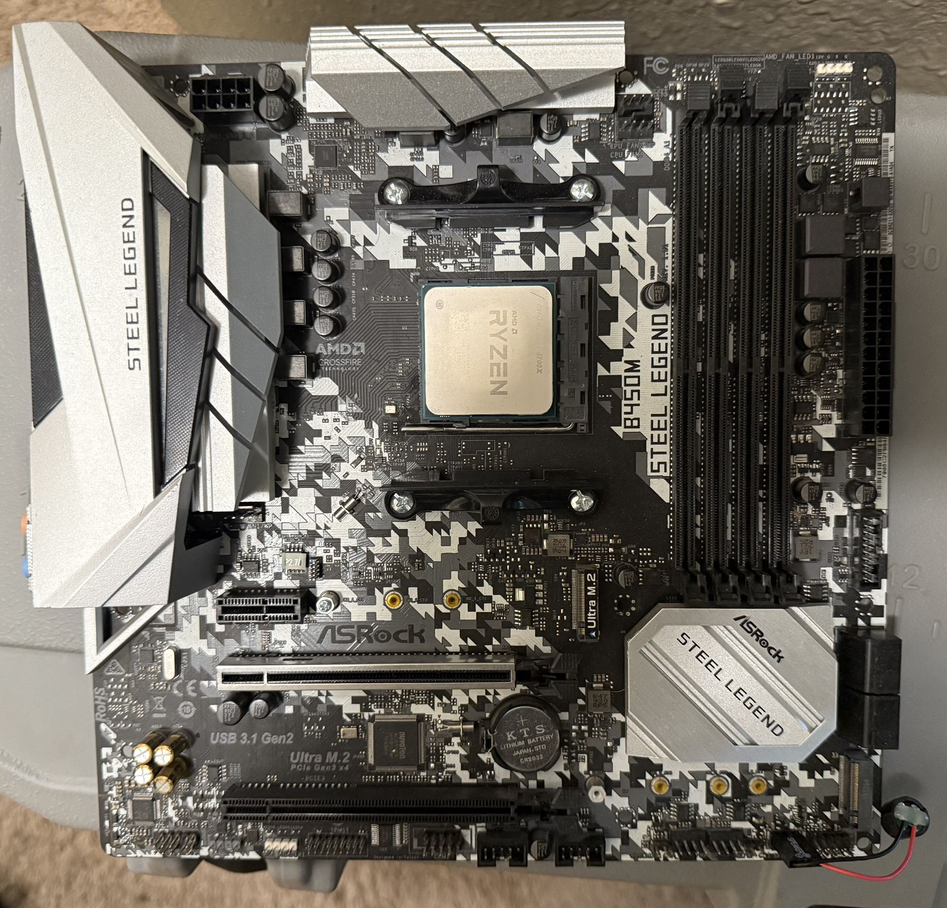 ASRock B450M Steel Legend w/ Ryzen 3700x