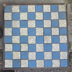 Free Chess Board. Top Piece Broken 