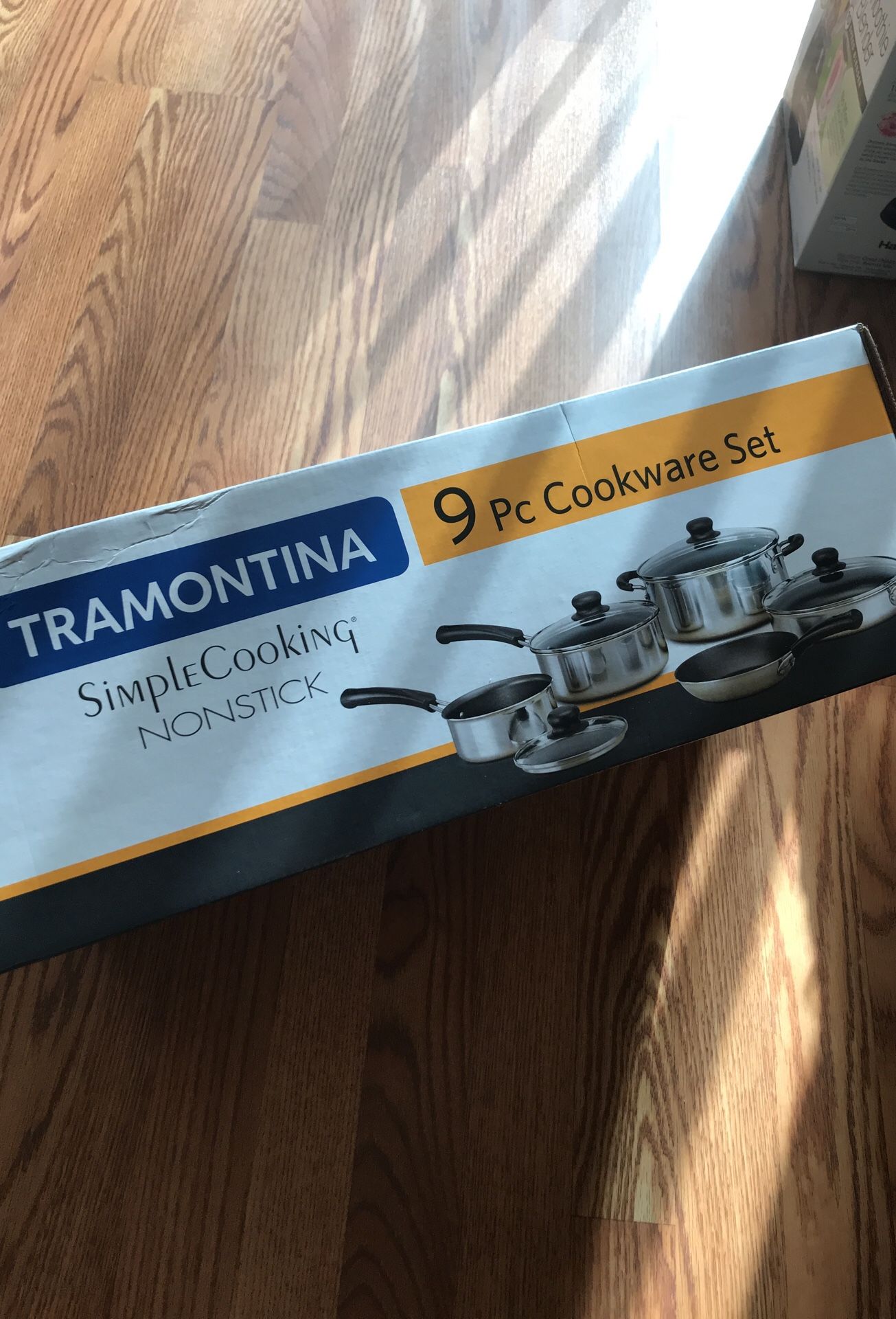 Tramontina Cookware Set