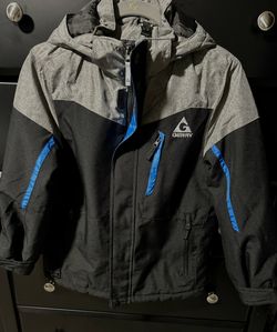 New. Youth Size Small (7/8) Heavy Winter Snow Jacket