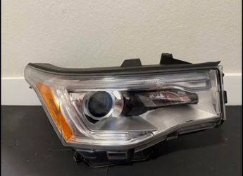 2017-2019 GMC Acadia RH Passenger Right Headlight OEM Halogen LED DRL Chrome.
