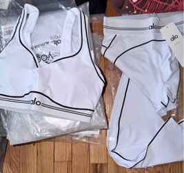 Alo set Size Small
