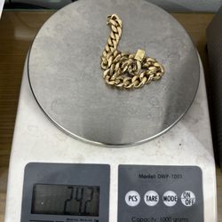 14k Gold Cuban bracelet 