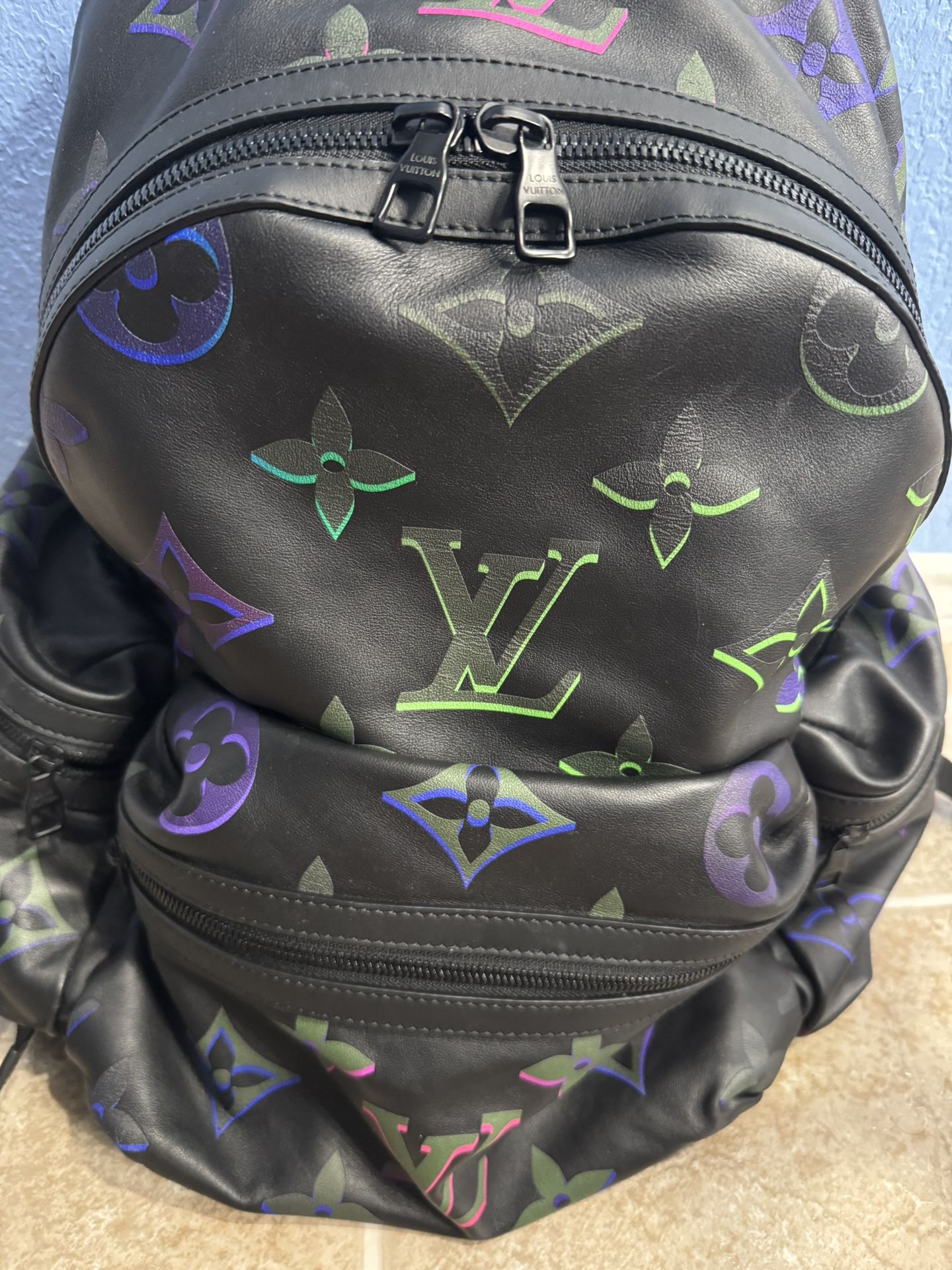Louis Vuitton Backpack Comet Black