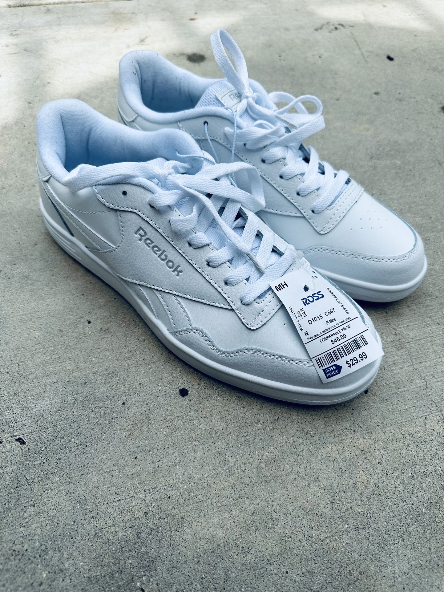 Brand New Reebok Men’s Shoes 8.5