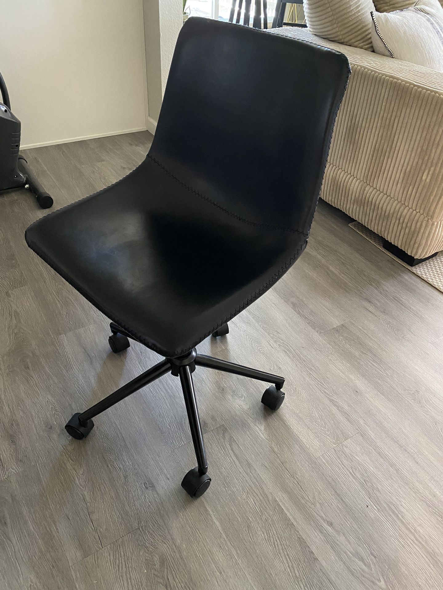 Black Faux Leather Desk Chair
