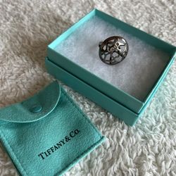 Tiffany & Co. Paloma Picasso Medallion Ring Size 7