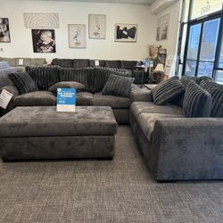 🛋️ 2 PC Dark Gray Sofa & Loveseat Set – $1399!
