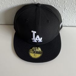 Los Angeles Dodgers New era fitted hat 🧢