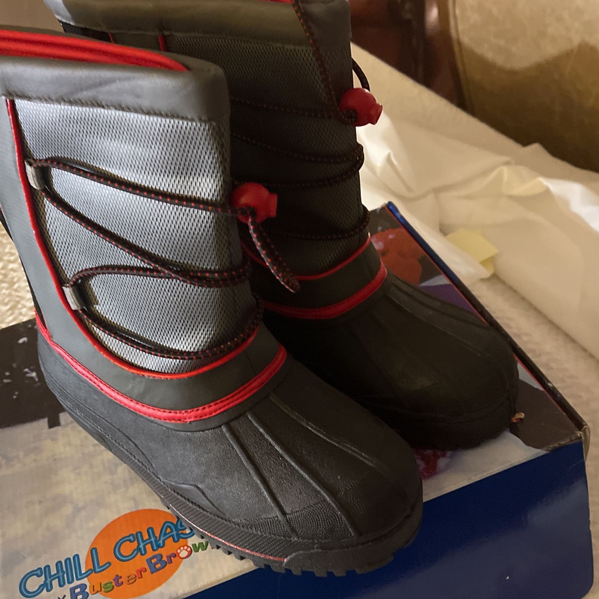 Winter Boots Size 5 M