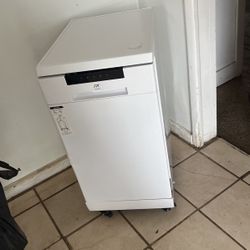 Dish Washer Never Used