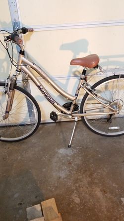 Bike (SCHWINN) for girls and womans