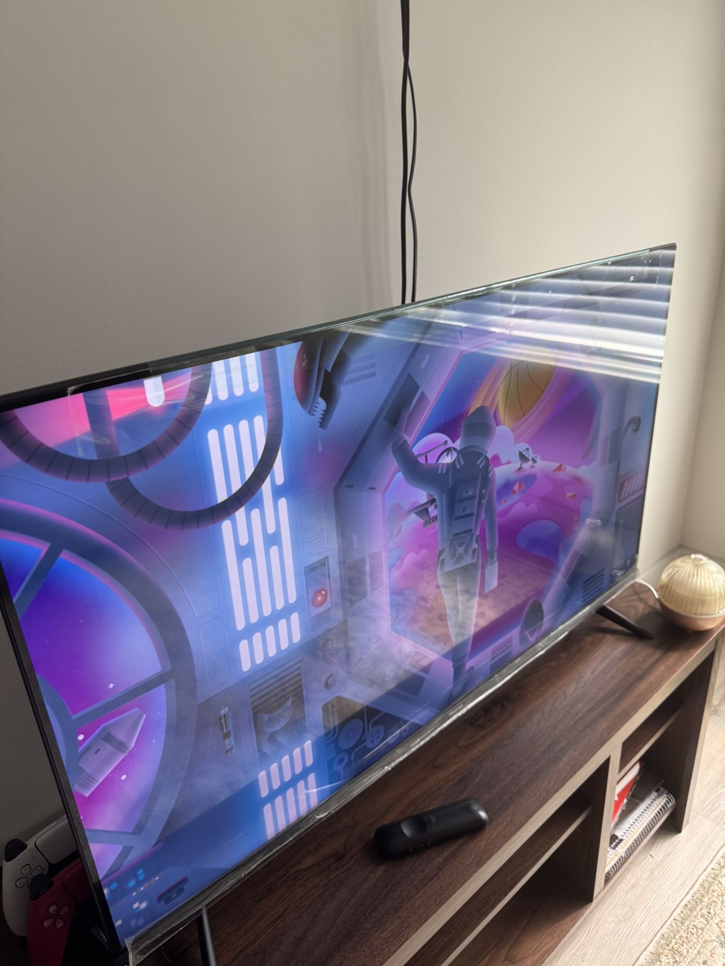 43” TV