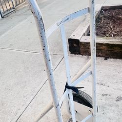 $60 obo Handtruck 800 lb capacity 