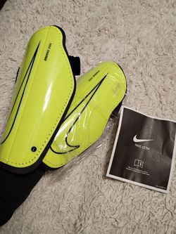 Nike Youth Large Shin Guards