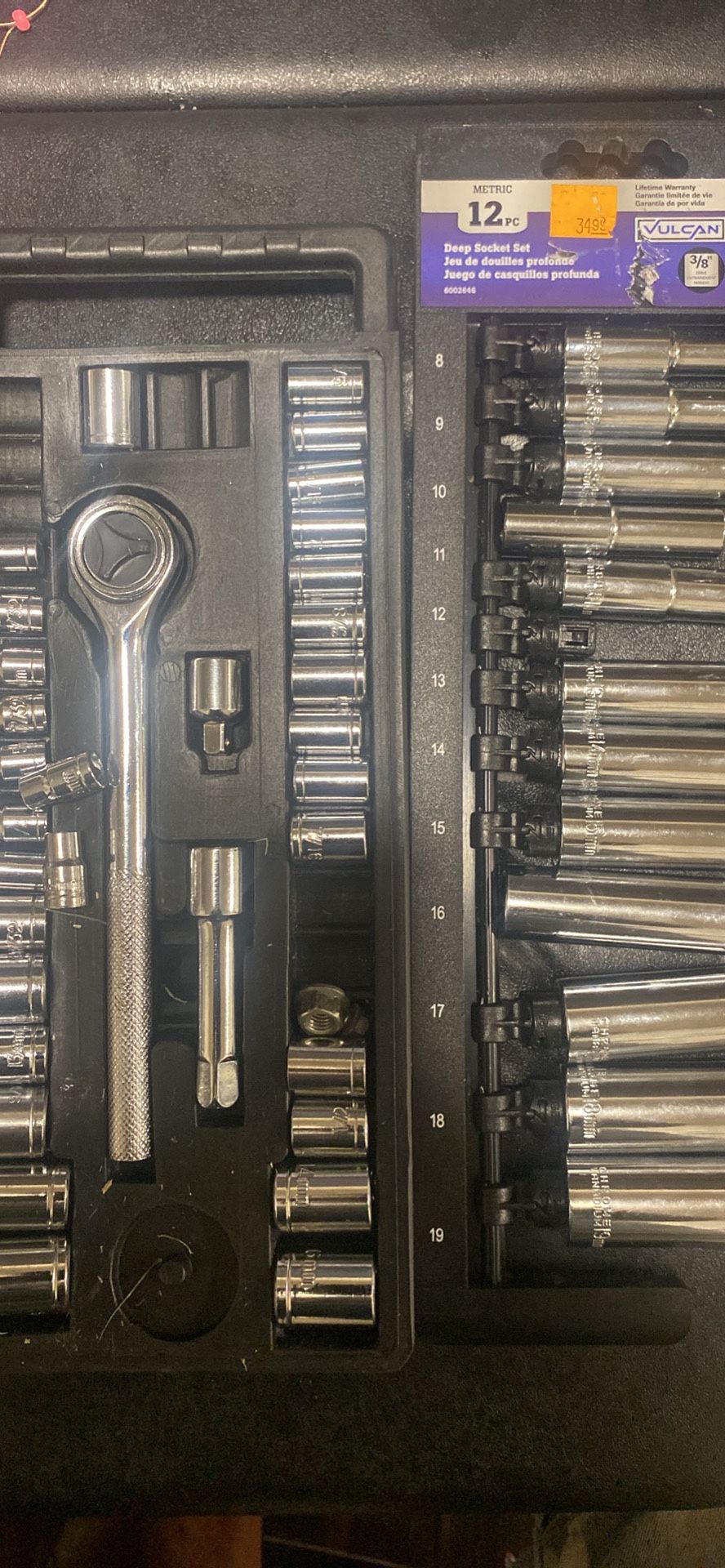 12PC Deep Socket Set & Socket Wrench