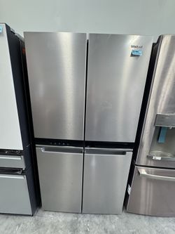Refrigerator 