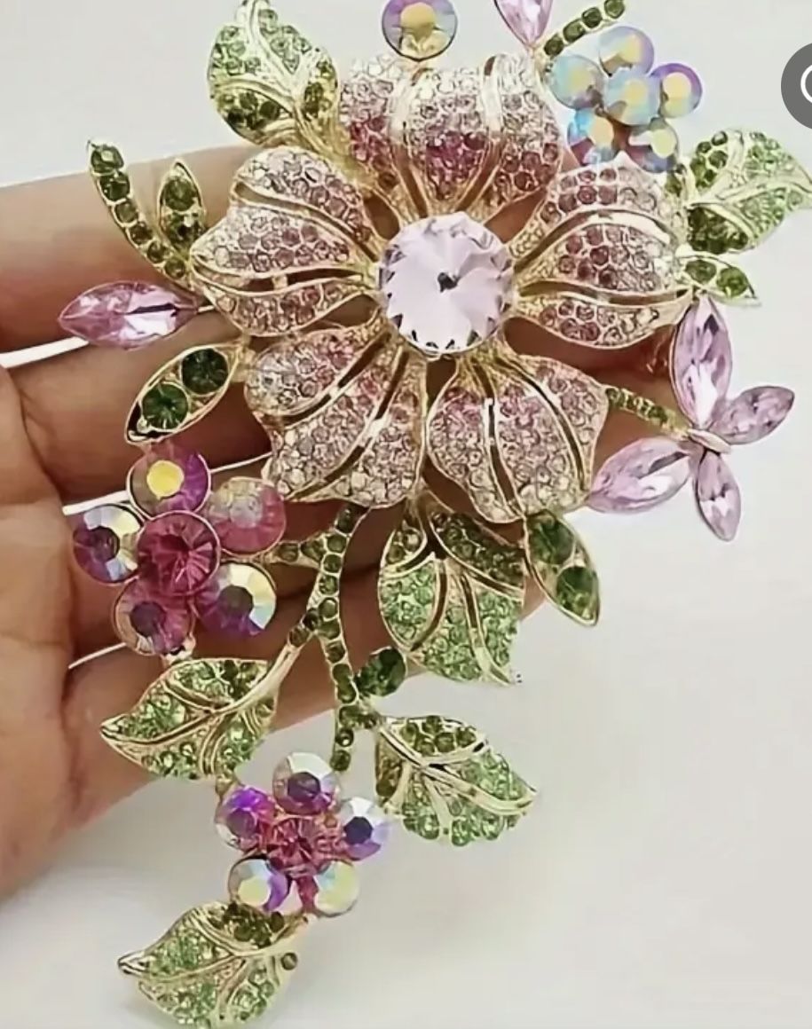 Large pink rhinestone brooch