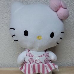 Hello Kitty 11 In Plush