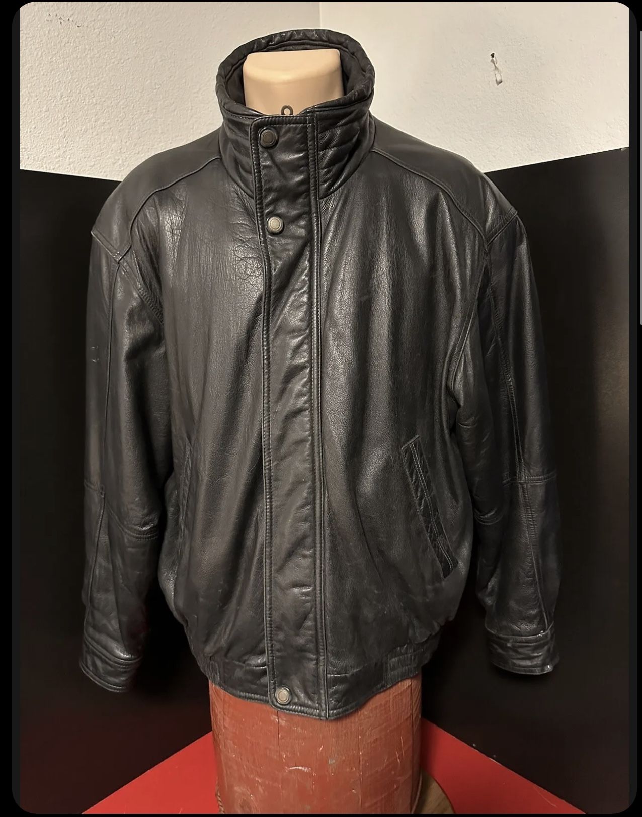 Members Only Bomber Jacket, Men’s Large Black