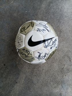 2006 USA National Mens Soccer Team Autographed Ball