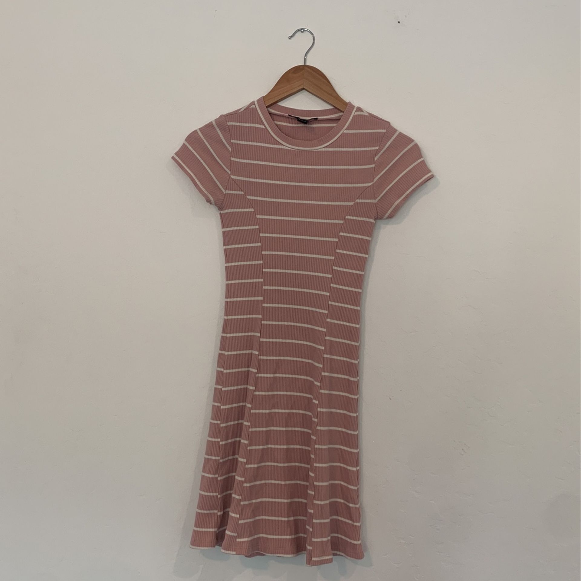 Forever 21 Pink And White Stripped Dress