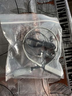 Skullcandy Bluetooth headphones