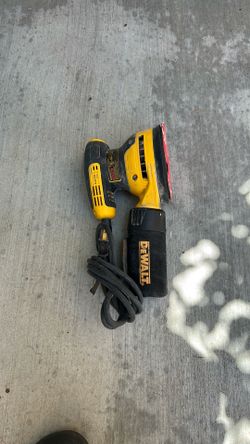 DEWALT DWE6423 5” Variable Speed Corded Orbital Sander