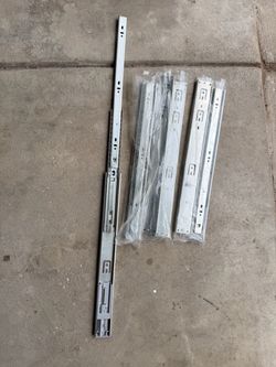 Free drawer slides