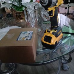 TALADRO NEW BATERIA Y CARGADOR