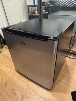 Walsh 1.7 cu.ft Mini Fridge Stainless Steel