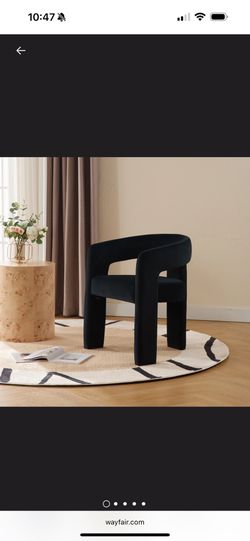 Barrel velvet chair NEW IN BOX (1)