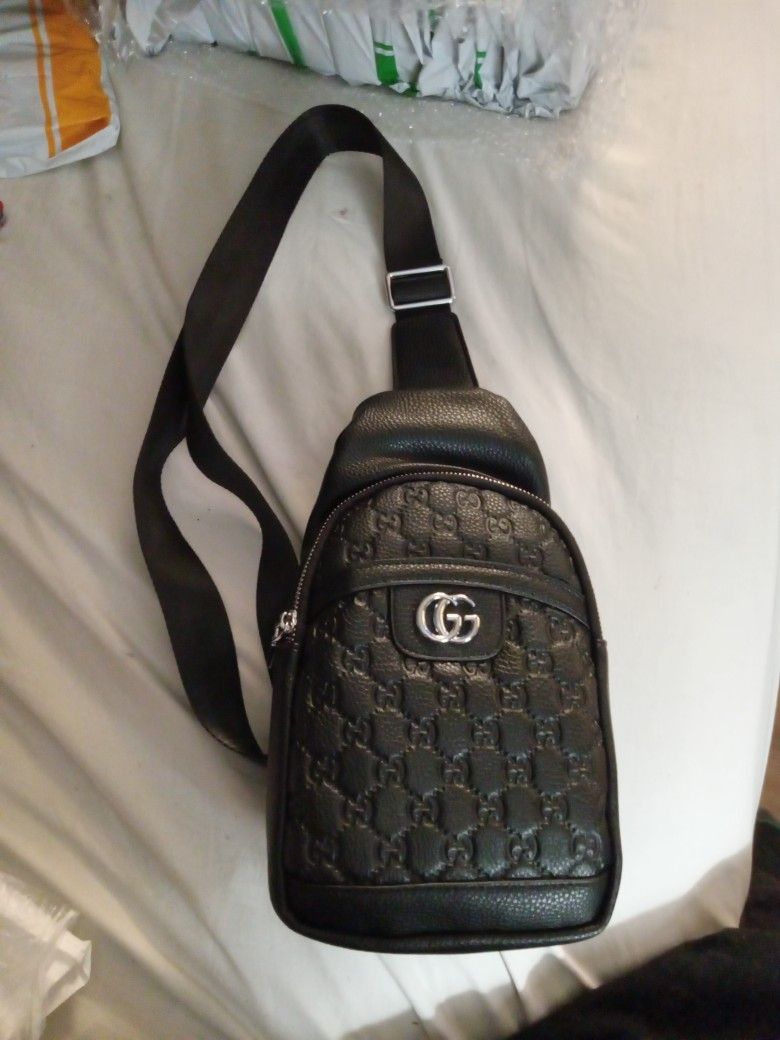 Gucci Sling Black