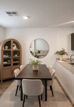 Like new dinning set table