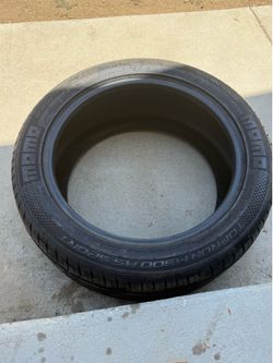 Used tire 235/45 ZR17