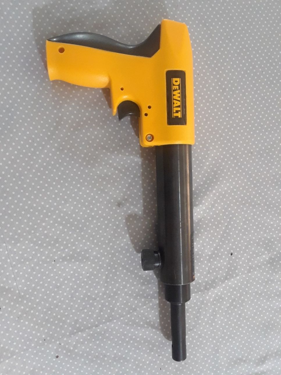 Dewalt P2201 fastening tool