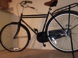 Selling a Dutch made bike. It's called a Hollandia it's black with a peanut butter seat and grips on the handle bars