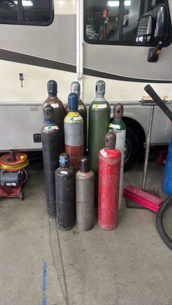 Gas cylinders