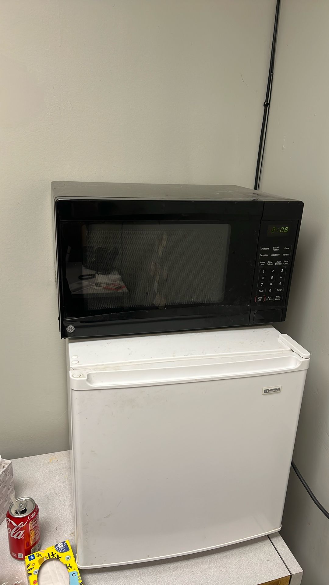 Microwave- Black